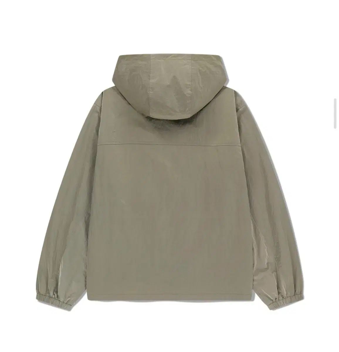 クレージュスポーツフューチャー　中綿ウインドブレーカー　未使用品 クレージュスポーツフューチャー 中綿ウインドブレーカー 未使用品