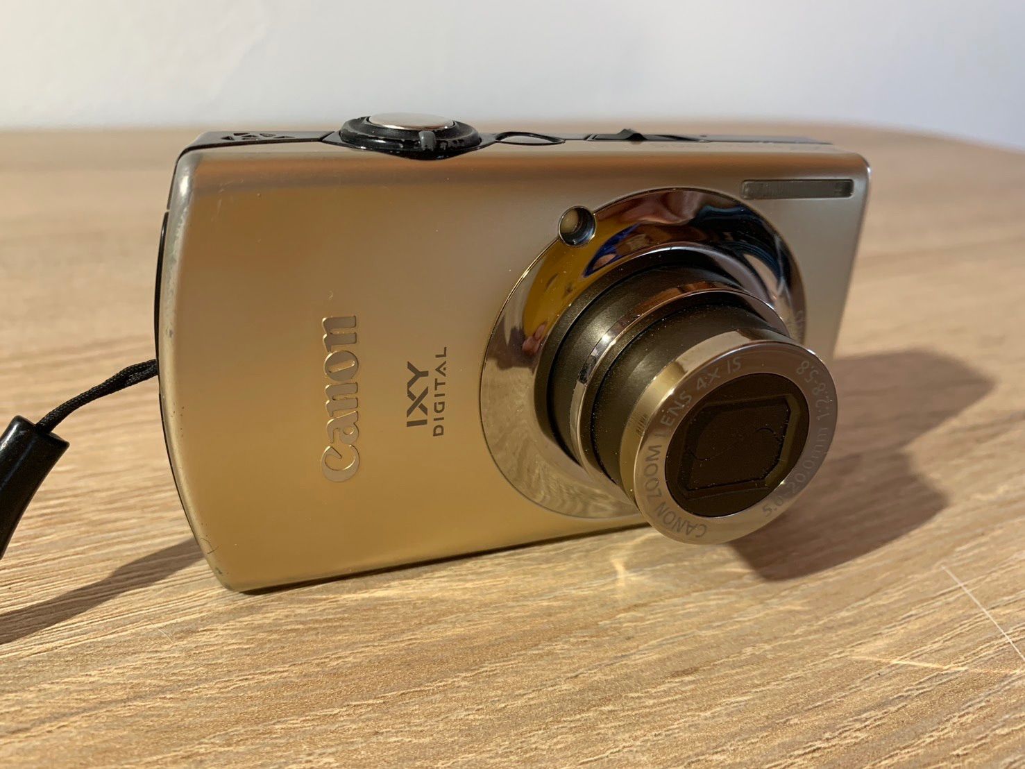 Canon IXY pc1271 ゴールド デジカメ 6601 Canon IXY DIGITAL 920 IS ゴールド デジカメ - メルカリ