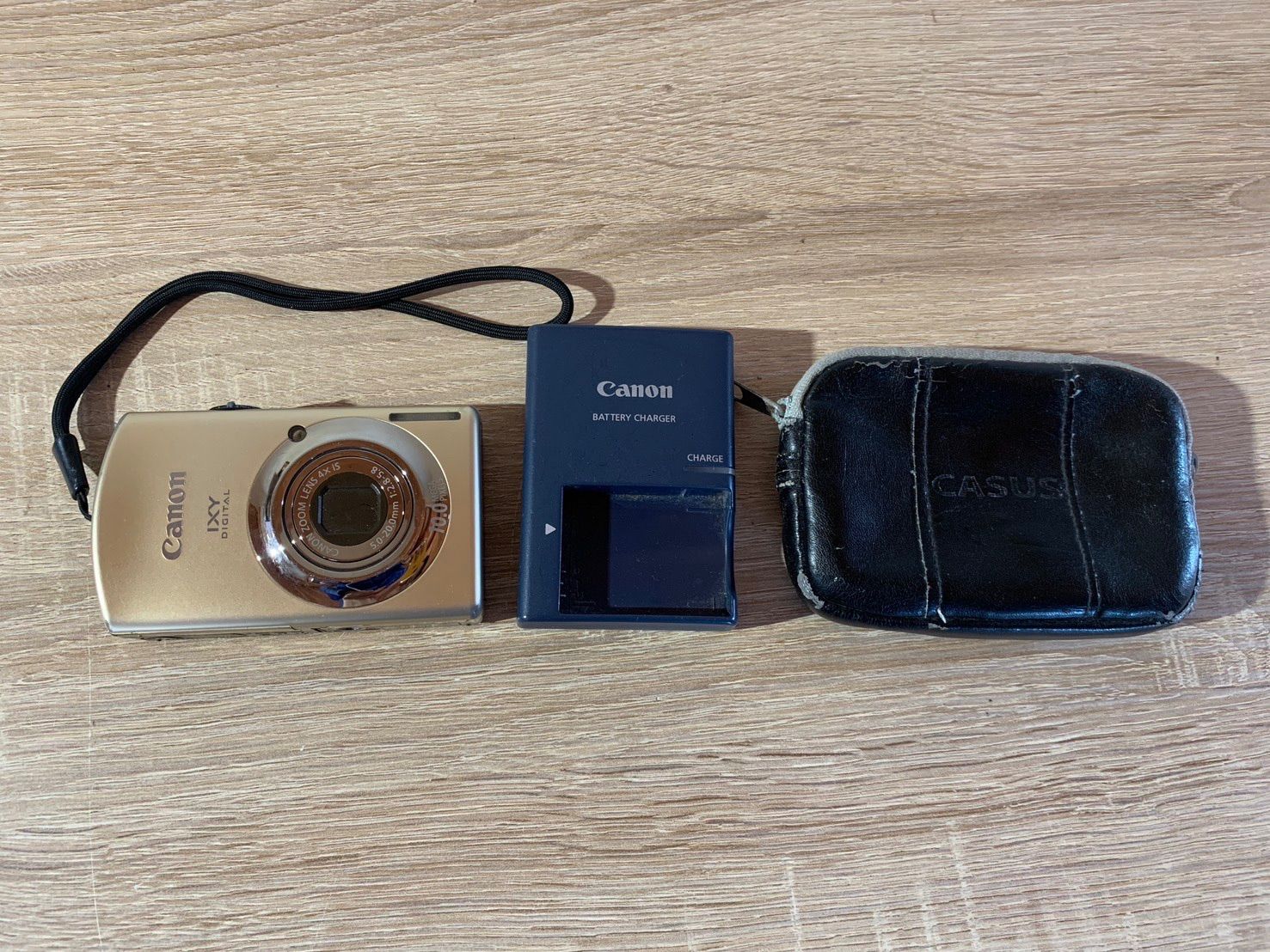 Canon IXY pc1271 ゴールド デジカメ 6601 Canon IXY DIGITAL 920 IS ゴールド デジカメ - メルカリ