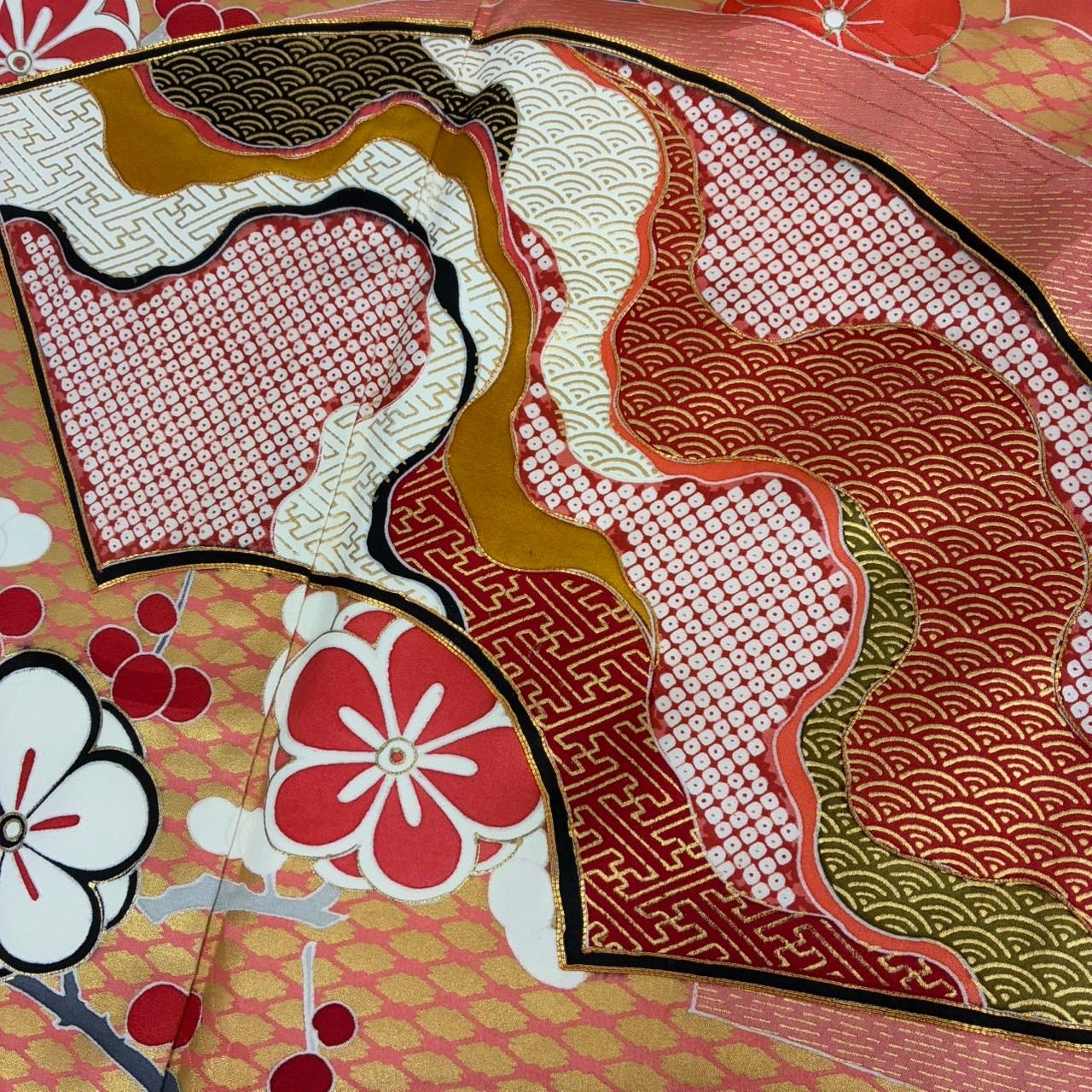 振袖 金駒刺繍 豪華金彩 古典柄 正絹 着物 MK-1278 - メルカリ 振袖 作家物
