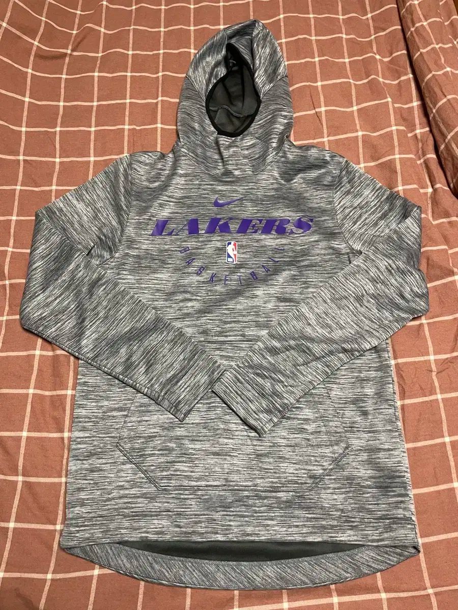 海外限定モデル☆レイカーズ☆】ナイキ NBA刺繍 ウォームアップ
