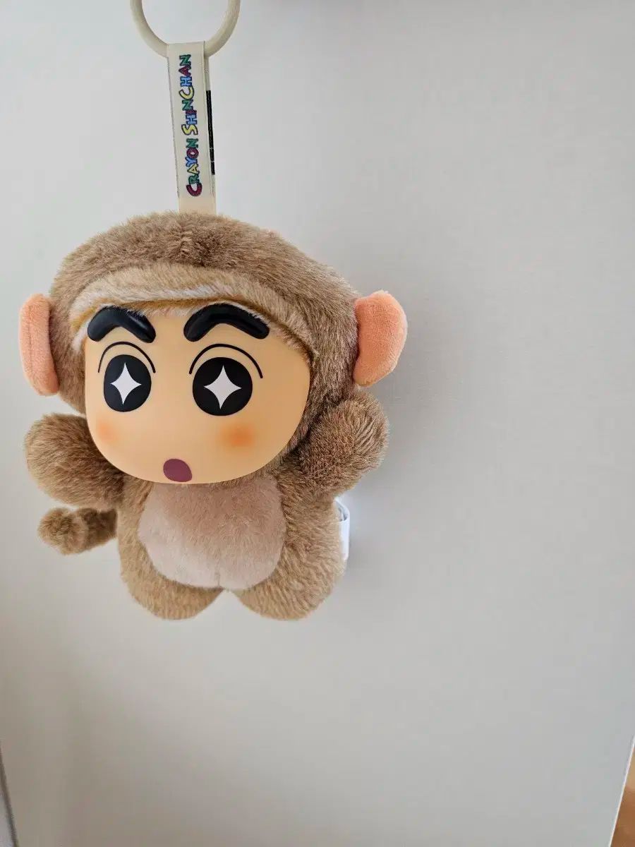 52TOYS BIGTAILS しんちゃんキーホルダー (申年コスチューム) - メルカリ