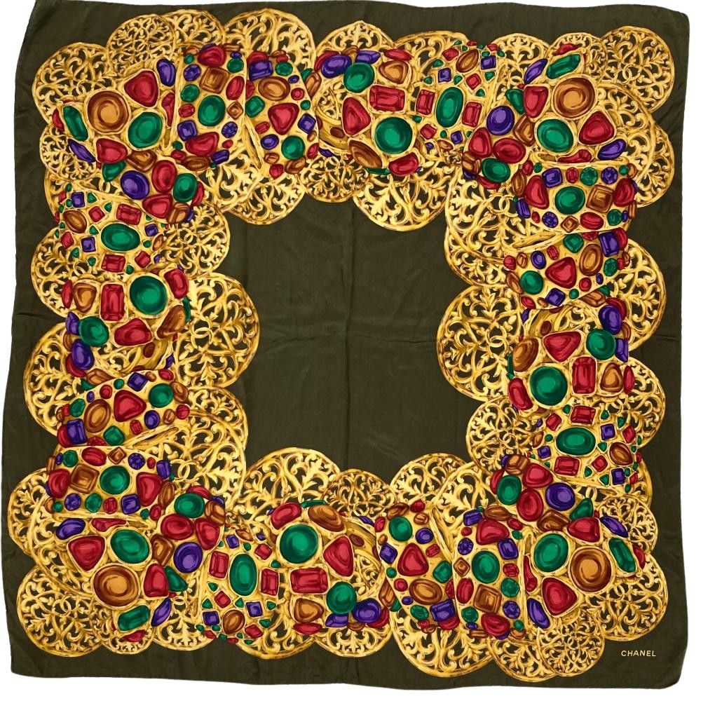 シャネル CHANEL グリポア スカーフ カーキ ビジュー 宝石 レディース