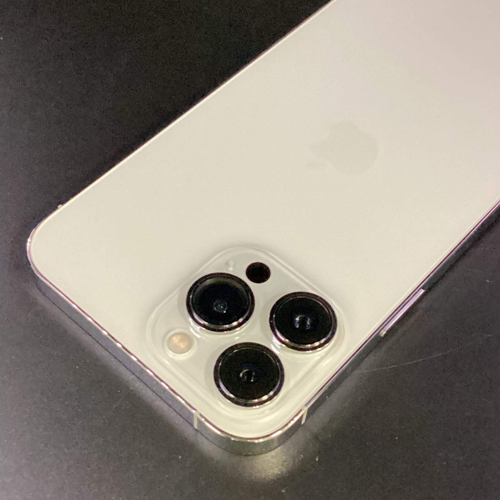 iPhone 13 Pro Max 1TB シルバー docomo SIMフリー 白ロム 美品 動作