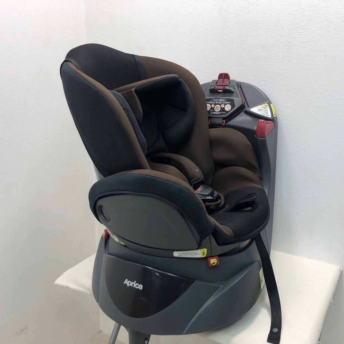 Aprica 回転式チャイルドシート 「ディアターンプラス」ブラウン／おまけ付き 楽天市場】[安心のメーカー保証付き正規品]”アップリカ ディアターン