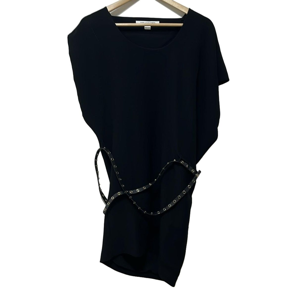 DIANE VON FURSTENBERG(DVF)(ダイアン・フォン・ファステンバーグ