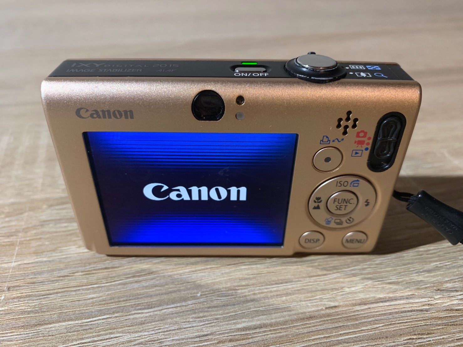 4632 Canon IXY 920IS ゴールド デジカメ ややジャンク 4632 Canon IXY 920IS ゴールド デジカメ ややジャンク ジャンク