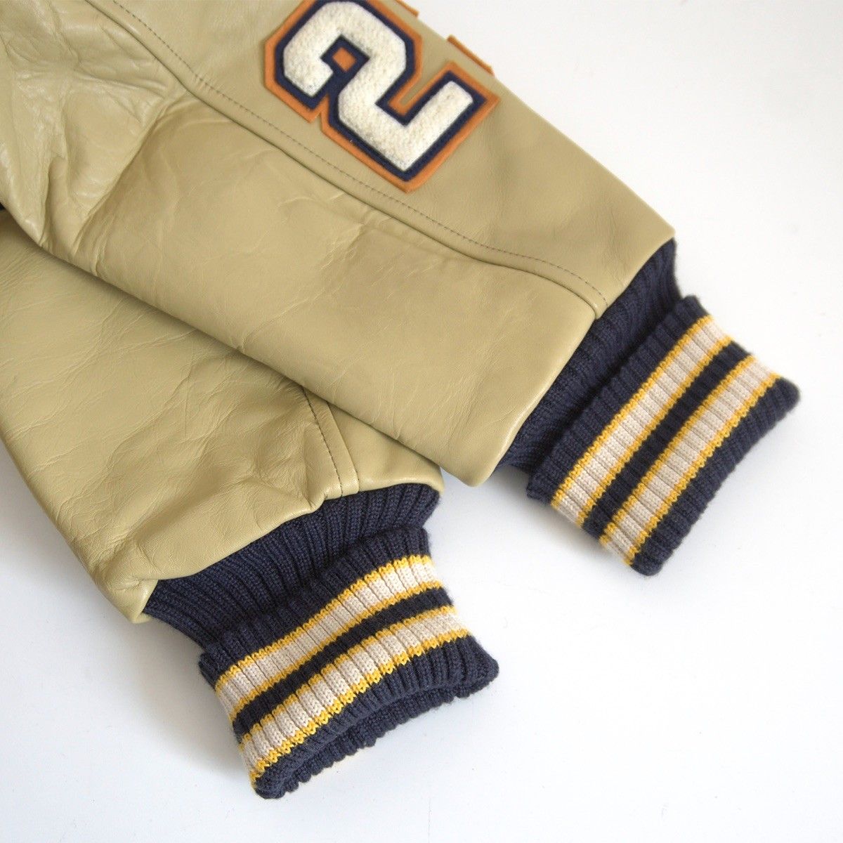 【美品】WHITESVILLE【フルデコ レザースリーブ スタジャン】38 スタジアムジャンパー ホワイツビル 25110623 美品】WHITESVILLE【フルデコ レザースリーブ スタジャン】38