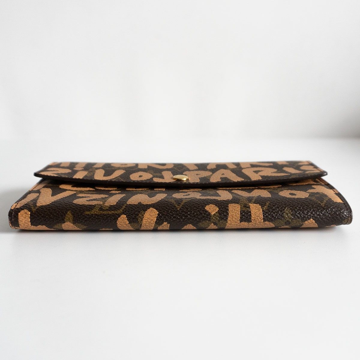 高級品】LOUIS VUITTON【M92189/モノグラムグラフィティポルトモネ 