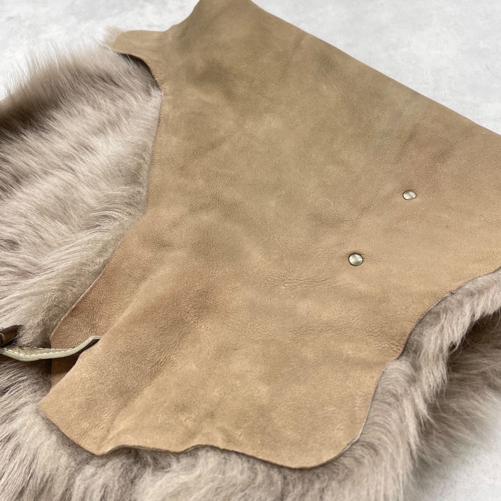 カールドノヒュー KARL DONOGHUE ムートン ショール ストール 茶色