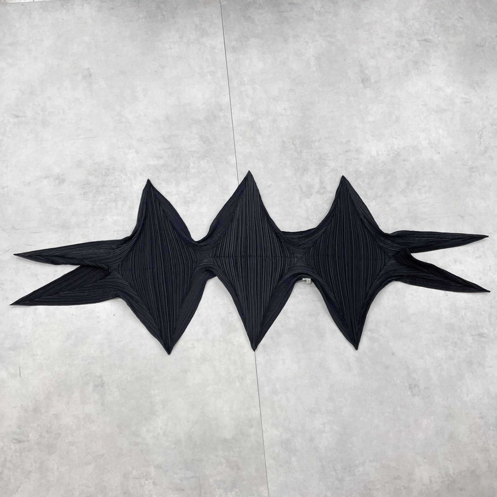 PLEATS PLEASE ISSEY MIYAKE プリーツプリーズ イッセイミヤケ 変形