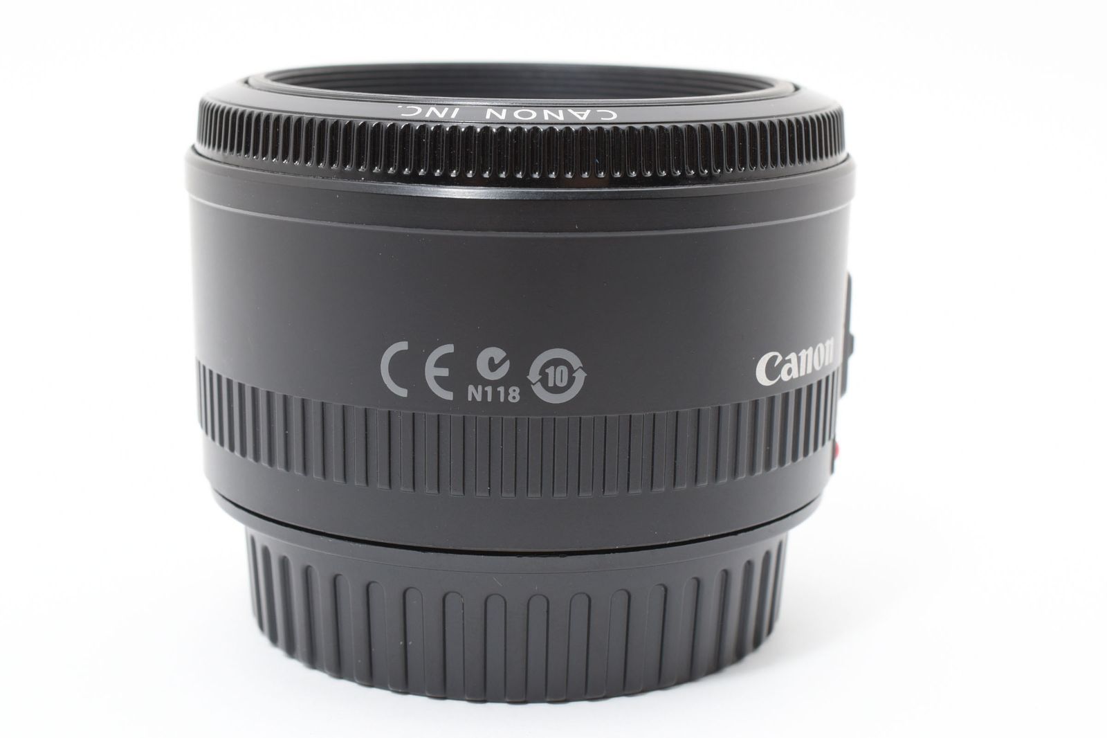 Canon EF 50mm F1.8II 単焦点 美品 動作良好前後キャップ付き ☆外観極上☆ キヤノン Canon EF 50mm F1.8 II 《レンズキャップ付き