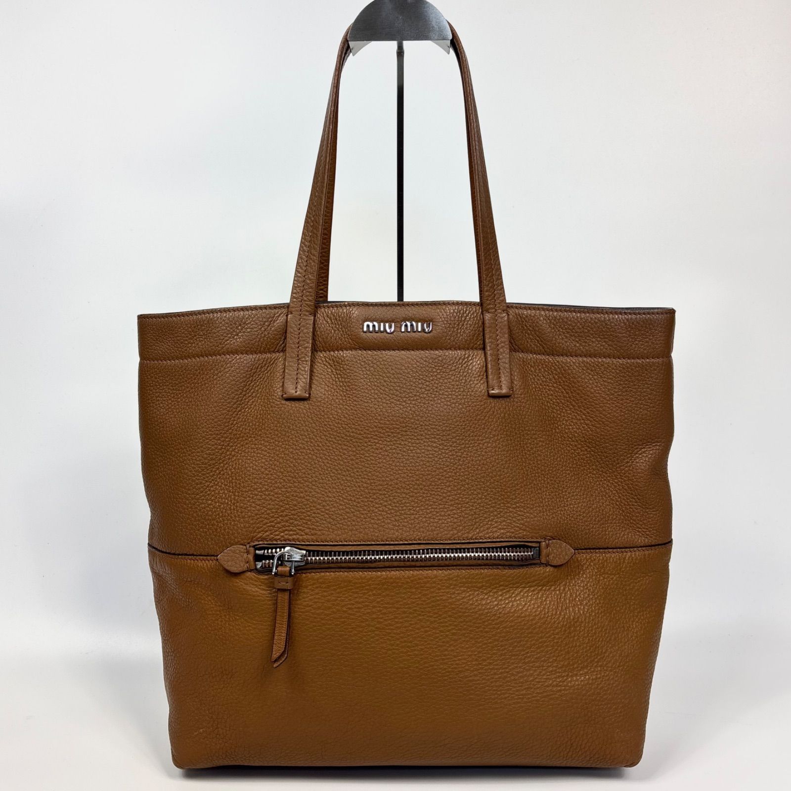 ミュウミュウ　こげ茶　トートバッグ MIU MIU ミュウミュウ トートバッグ 肩掛け A4可 シュリンクレザー