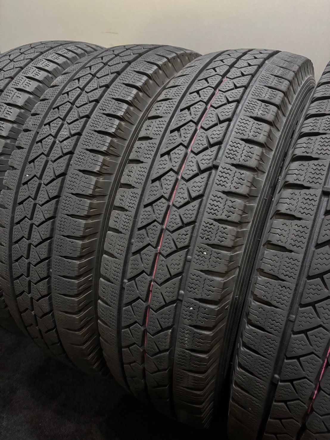 ☆195/80R15 107/105L LT BRIDGESTONE/VL1 19年製 スタッドレス 4本