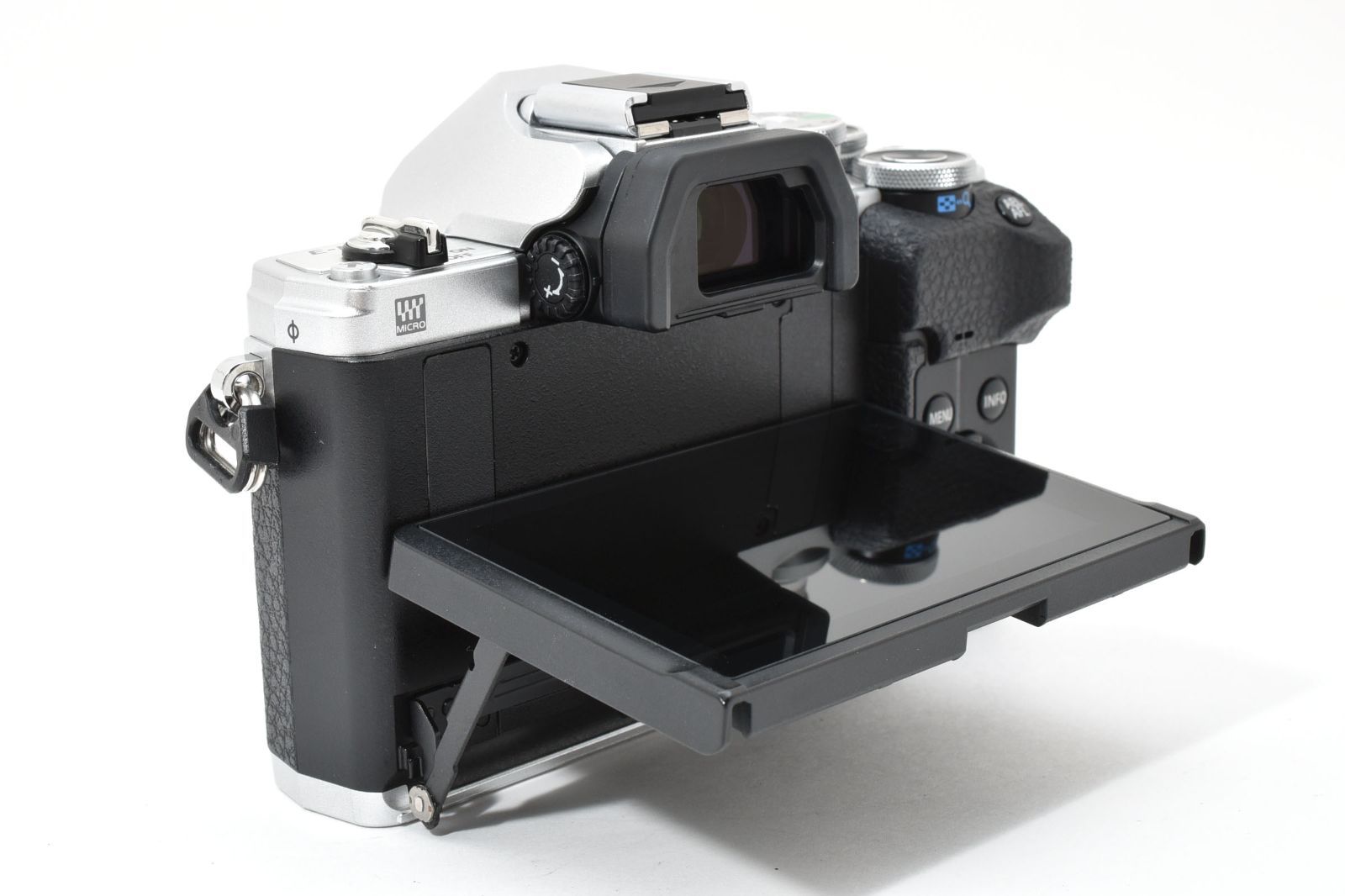 ☆極上☆ オリンパス OLYMPUS OM-D E-M10 Mark IV ボディ シルバー