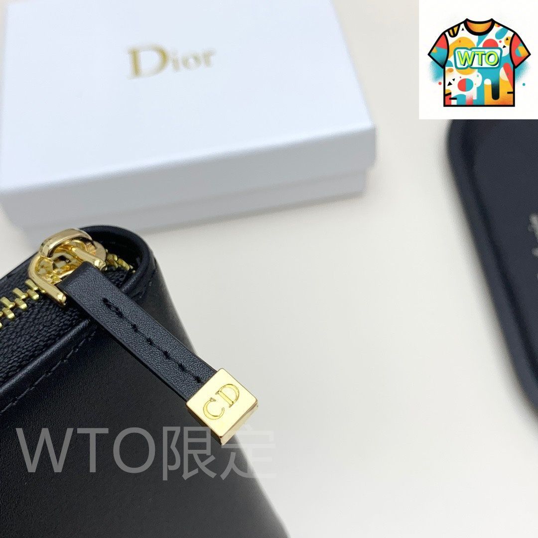 今日特価】Dior ディオール シャイニーレザーカードケース 仕上げ精巧