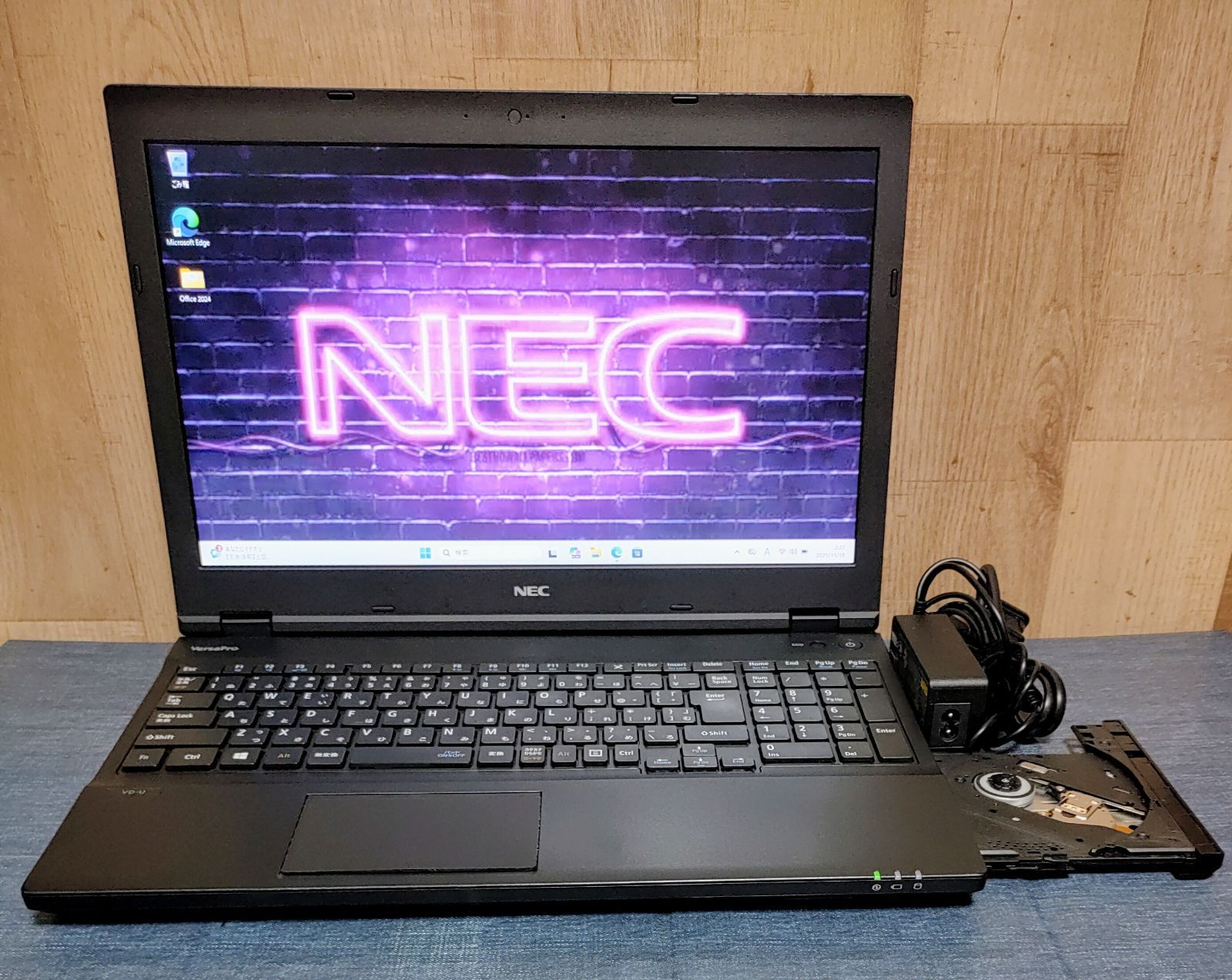NEC VersaPro Corei7 メモリ16GB SSD512GB バッテリー良好 外観美品
