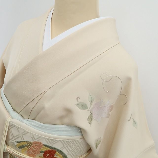 新品 薔薇 お仕立て上がり品 着物 正絹 仕付糸付 トールサイズ 小紋 6948 新品 薔薇 お仕立て上がり品 着物 正絹 仕付糸付 トールサイズ 小紋 6948