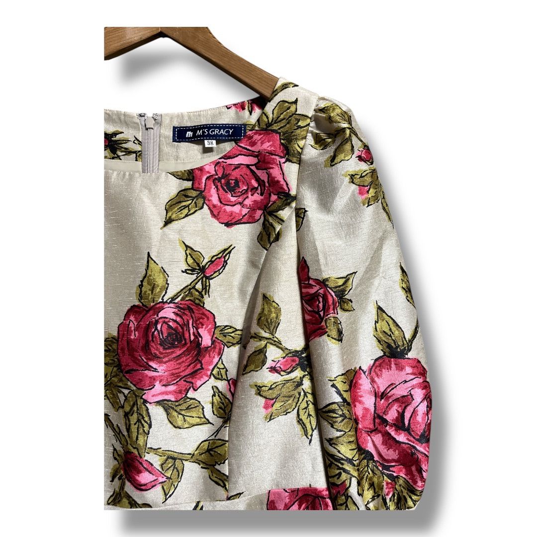 美品✨エムズグレイシー ワンピース リボン 花柄 バラ 総柄　半袖　フレア M'S GRACY エムズグレイシー ローズプリントワンピース リボン フレア