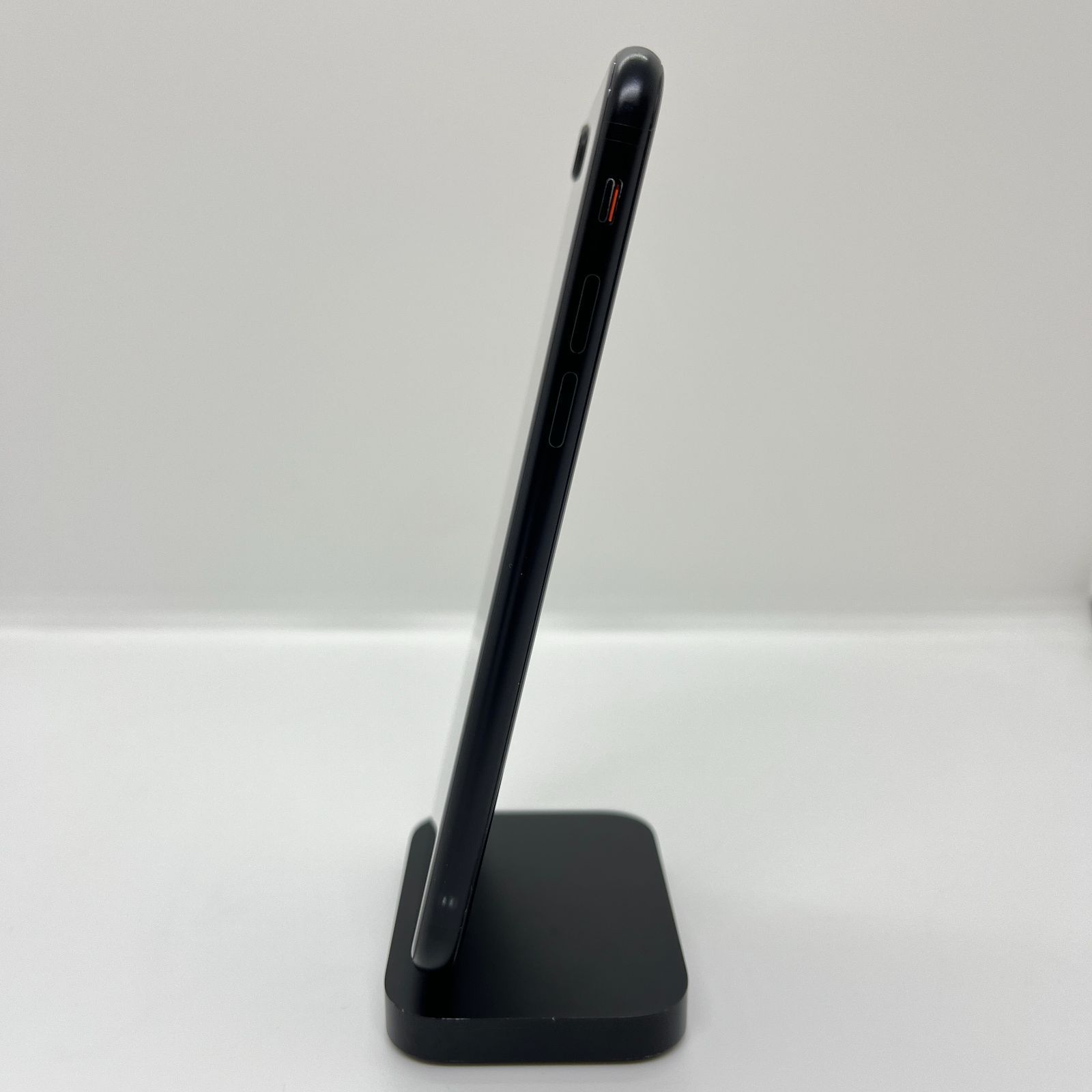 ⭐︎SIMフリー iPhoneSE2 128GB ブラック バッテリー100% iPhone SE（第2世代） iPhoneSE2 128GB ブラック SIMフリー 中古 SE2