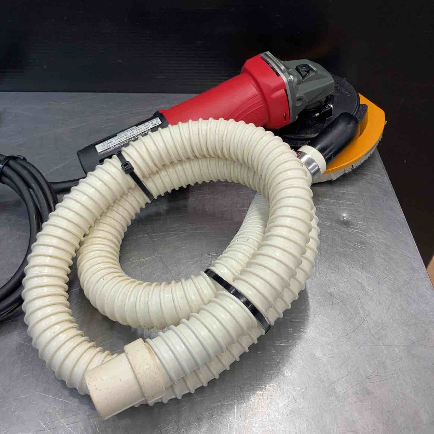 集塵ディスクグラインダー　エスカルゴ 中古品】 トモサダ(友定建機) 自吸式集塵サンダー エスカルゴ ディスク