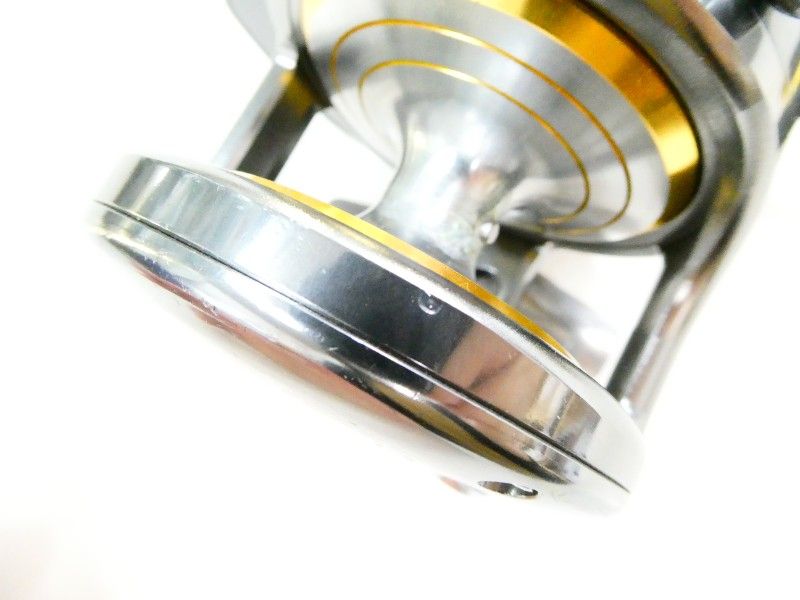 シマノ 03オシアジガー NR 2000P (03-8311150015) - メルカリ