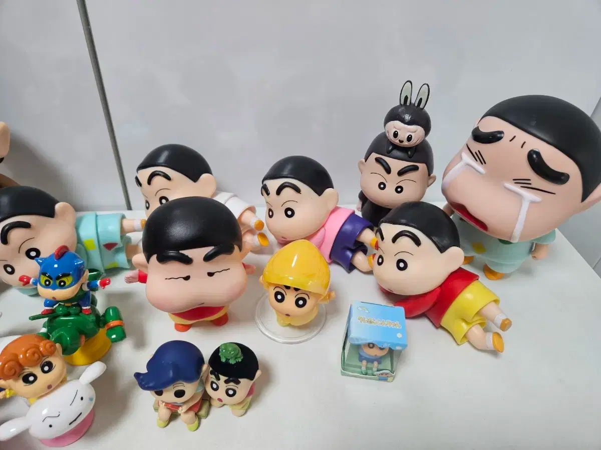 クレヨンしんちゃん フィギュア まとめ売り - メルカリ