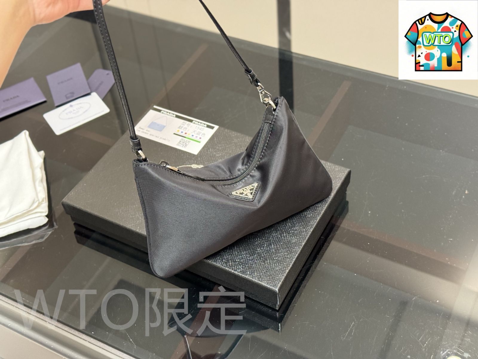 今日特価】Prada プラダ 高級感溢れるデザイン - メルカリ