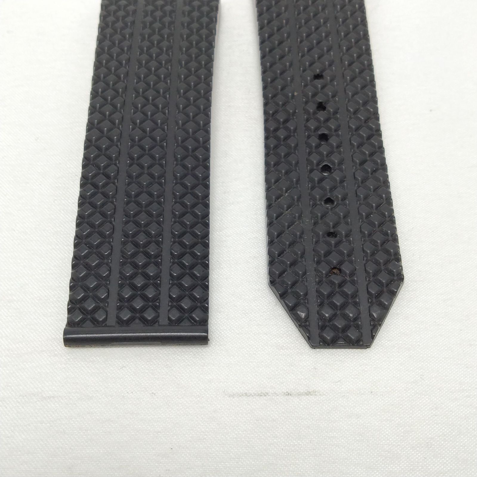 ✨️HUBLOT✨️ウブロ 時計ベルト ラバーベルト ブラック BR301.100.80