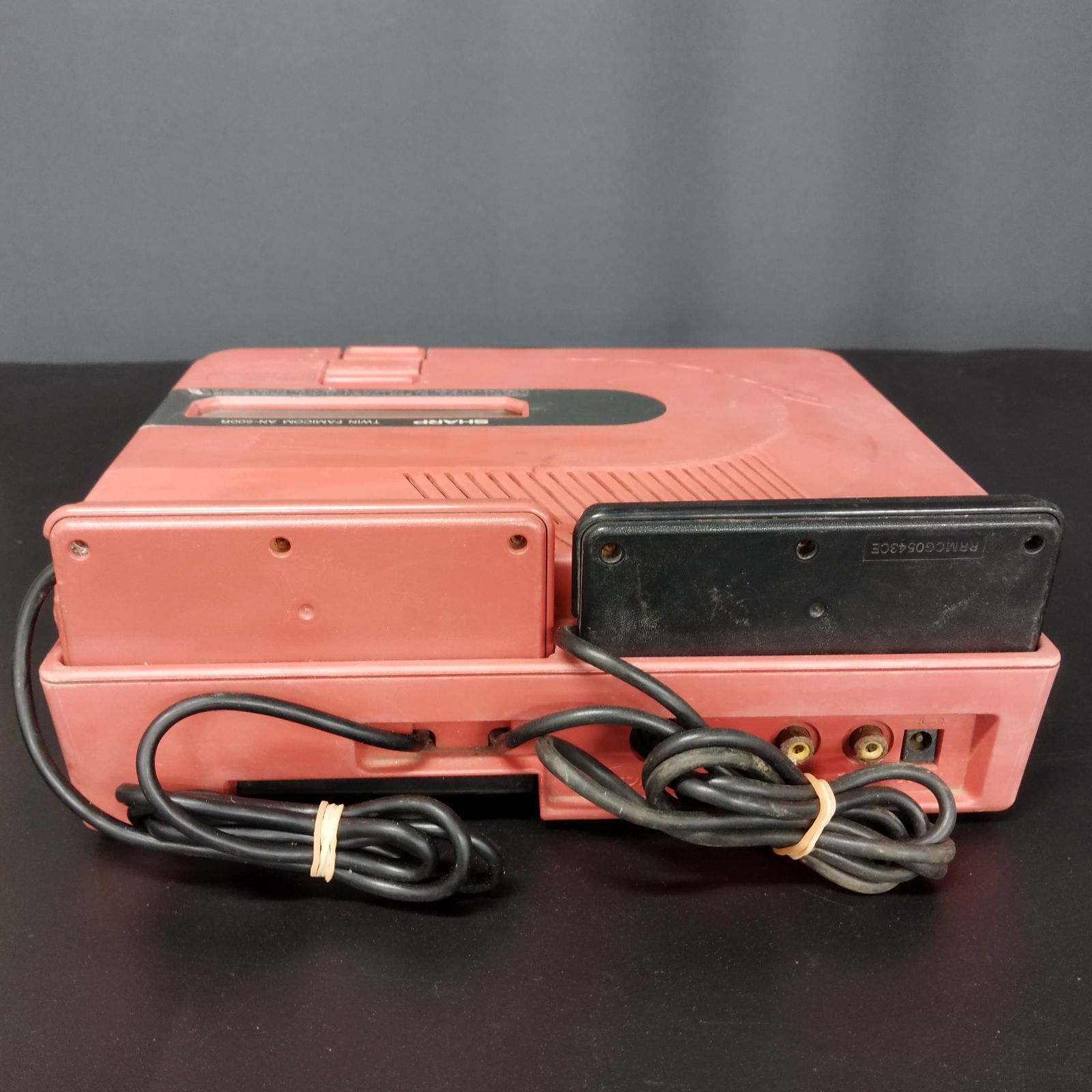 D30493】SHARP シャープ AN-500R TWIN FAMICOM ツインファミコン 赤
