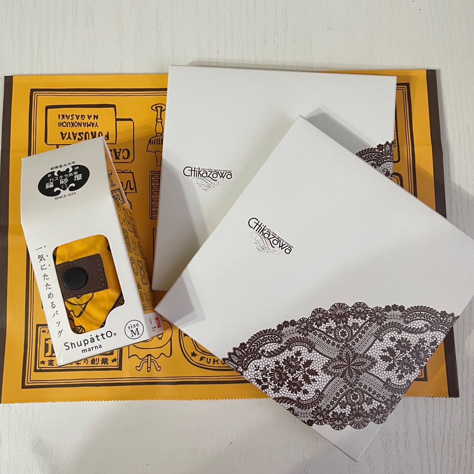 近沢レース福砂屋コラボタオルハンカチ2枚(ブラウン＆イエロー) と福砂