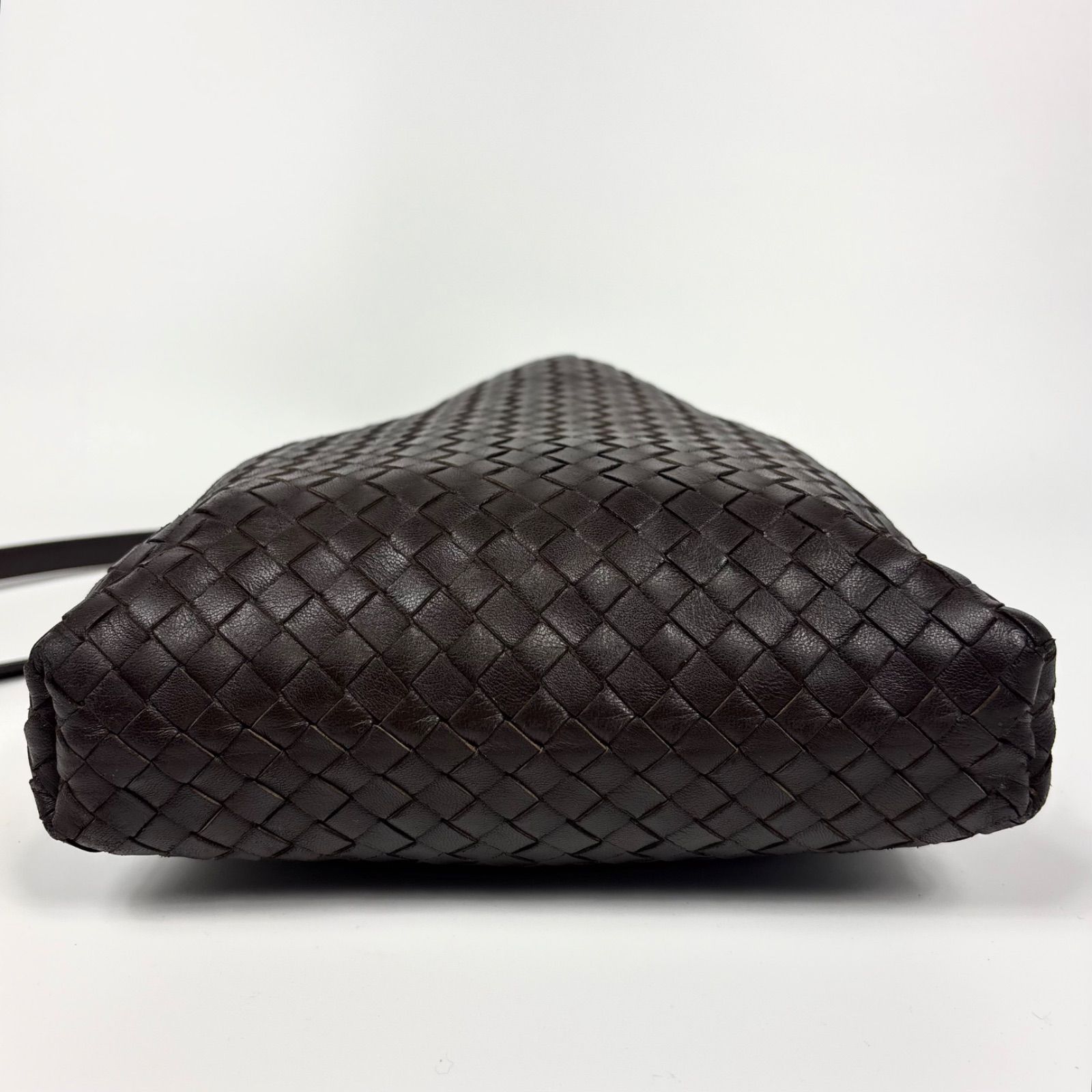 ボッテガヴェネタ イントレチャート メッセンジャーバッグこげ茶色　保存袋付き 楽天市場】BOTTEGA VENETA ボッテガ ヴェネタ イントレチャート