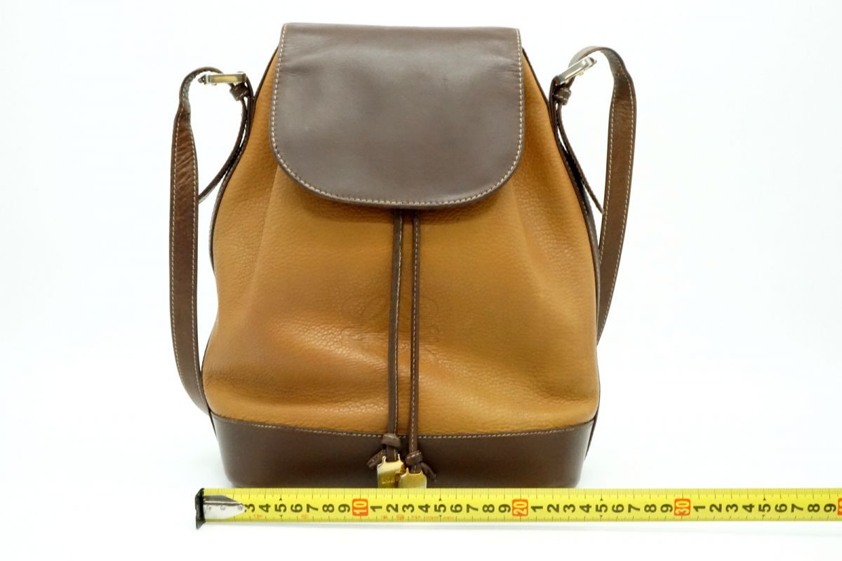 【美品】ロエベ ショルダーバッグ アナグラム 巾着 ナッパレザー ブラウン ロゴ LOEWE ロエベ ショルダーバッグ ブラウン アナグラム ナッパレザー