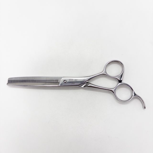 トリミングシザー ドッグウェル セニング DTD-42 楽天市場】トリミングシザー 東光舎 DOGWELL ドッグウェル DTD-42