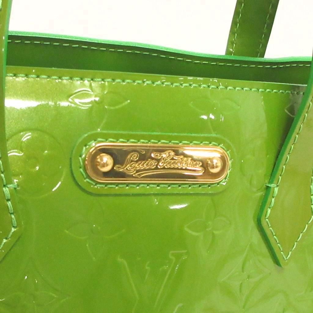 ルイヴィトン　パピヨン　ヴェルニ　エナメル ルイヴィトン LOUIS VUITTON モノグラム ヴェルニ ウィルシャーPM