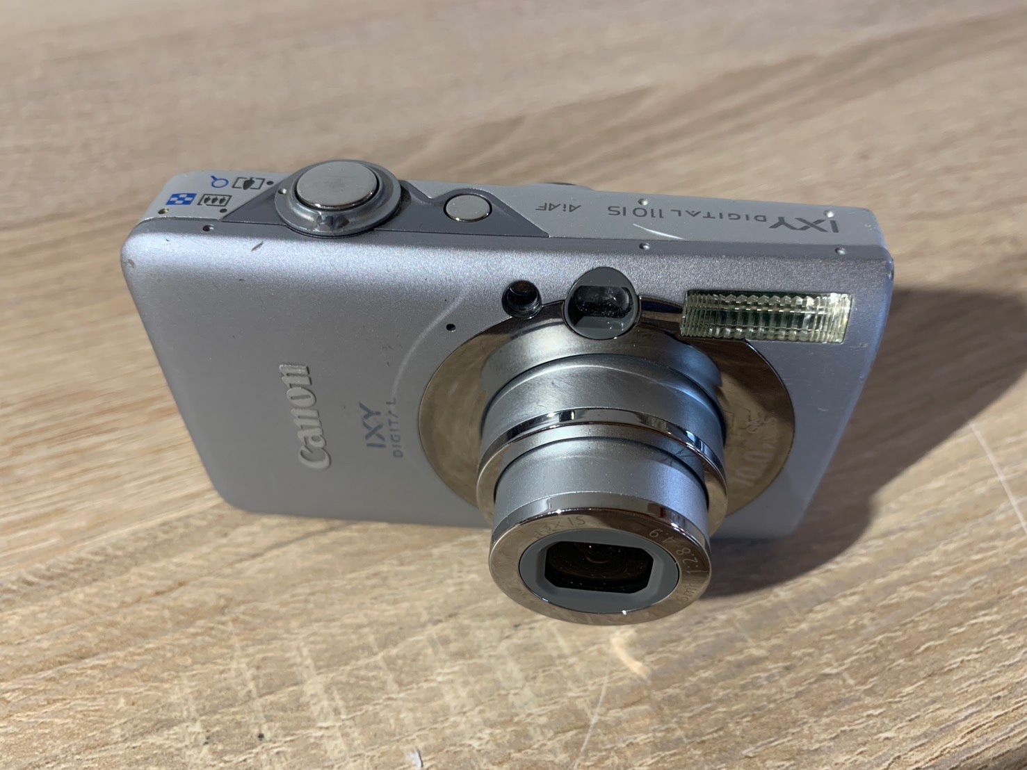 Canon IXY DIGITAL 110 IS シルバー　美品　付属品完品 Canon IXY DIGITAL 110 IS シルバー 美品 付属品完品