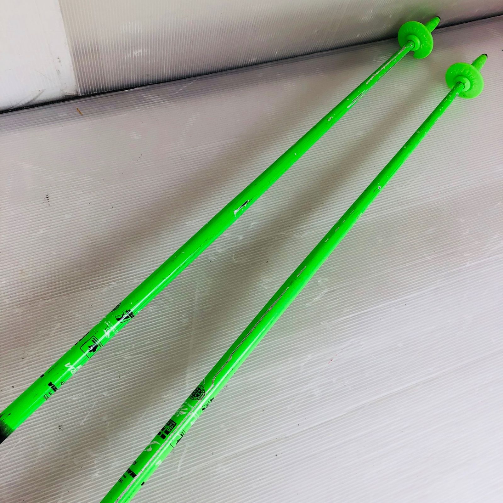 コンパーデル　スキー　ストック　パンチガード付き コンパーデルスキーストックパンチガード付き