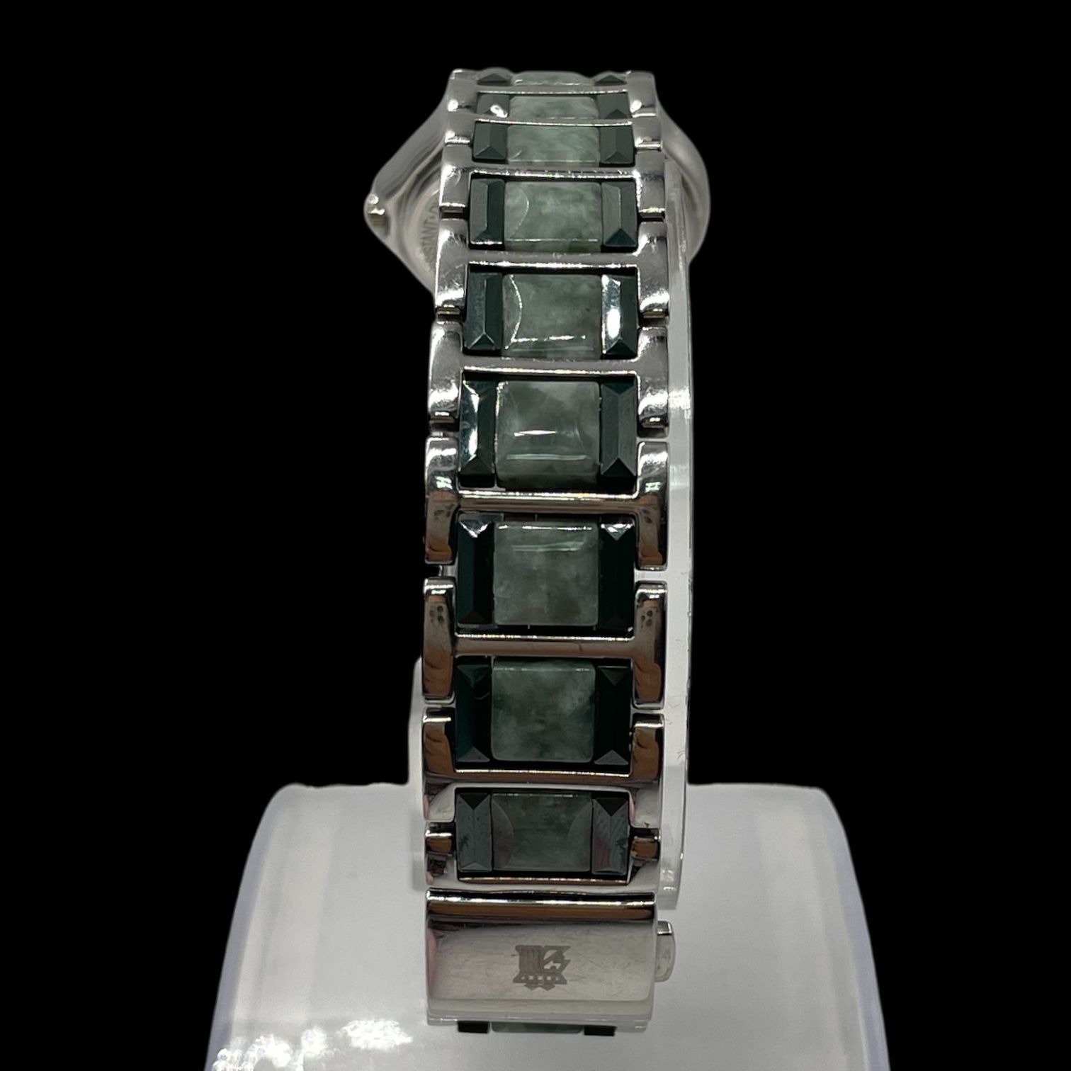 新品電池稼働 希少 Montre King モンテキング 翡翠 サファイア