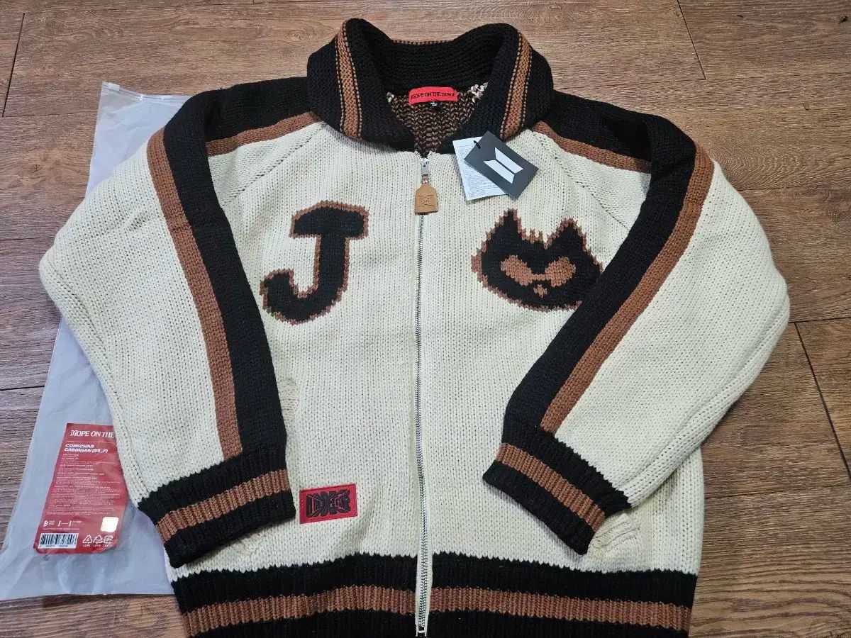 新品) BTS ジェイホープ(J-HOPE・ホソク・ホビ) カウチン カーディガン