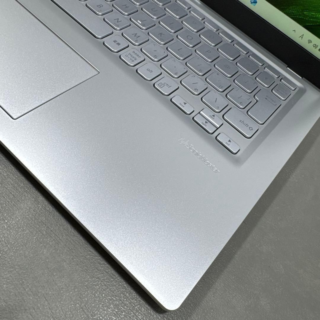 【2023年】ASUSトランスペアレントシルバ☘11世代i5☘NVMe512 2023年】ASUSトランスペアレントシルバ☘11世代i5☘NVMe512 2023年