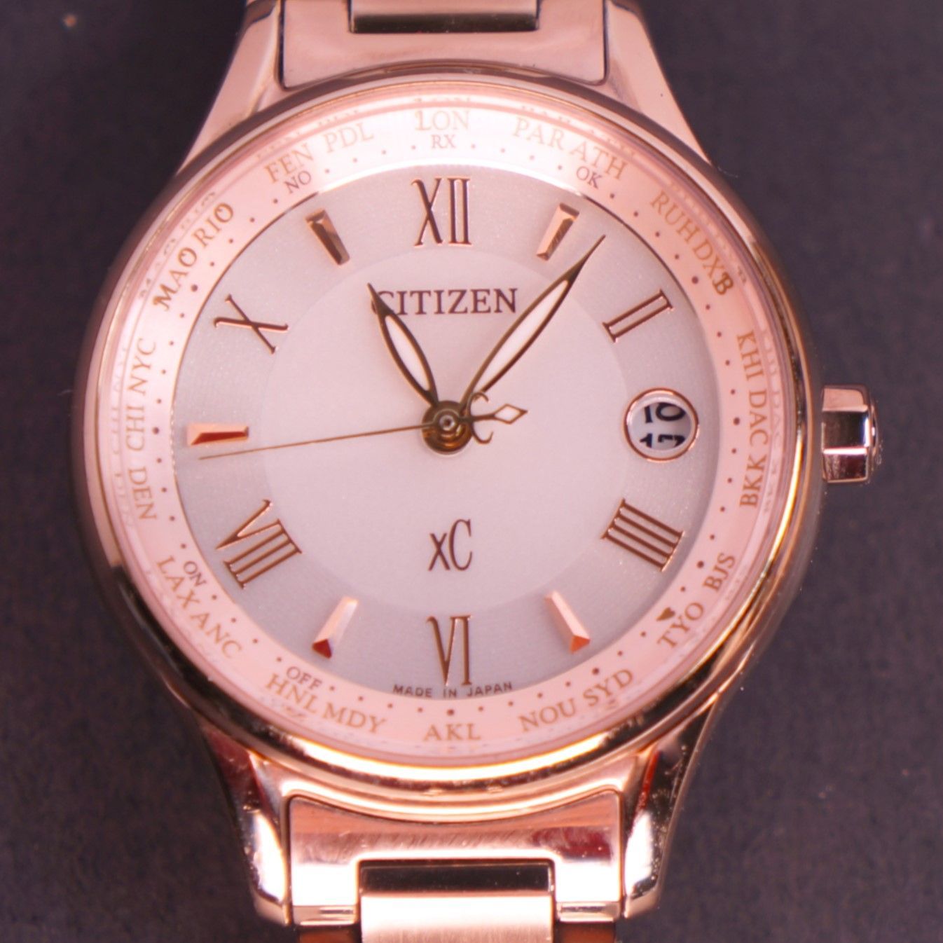 稼働品】シチズンXC ハッピーフライト ティタニアライン 電波ソーラー