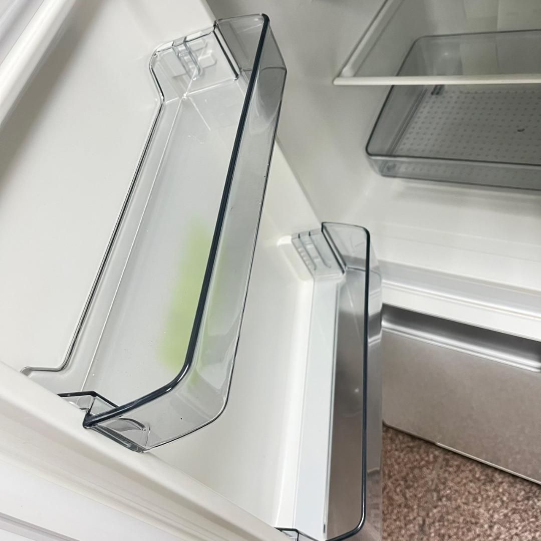 SHARP 冷蔵庫 152L SJ-GD15H-W 2021年製 ホワイト Amazon | シャープ SHARP ガラスドア 冷蔵庫 (幅49.5cm) 152L プラズマ