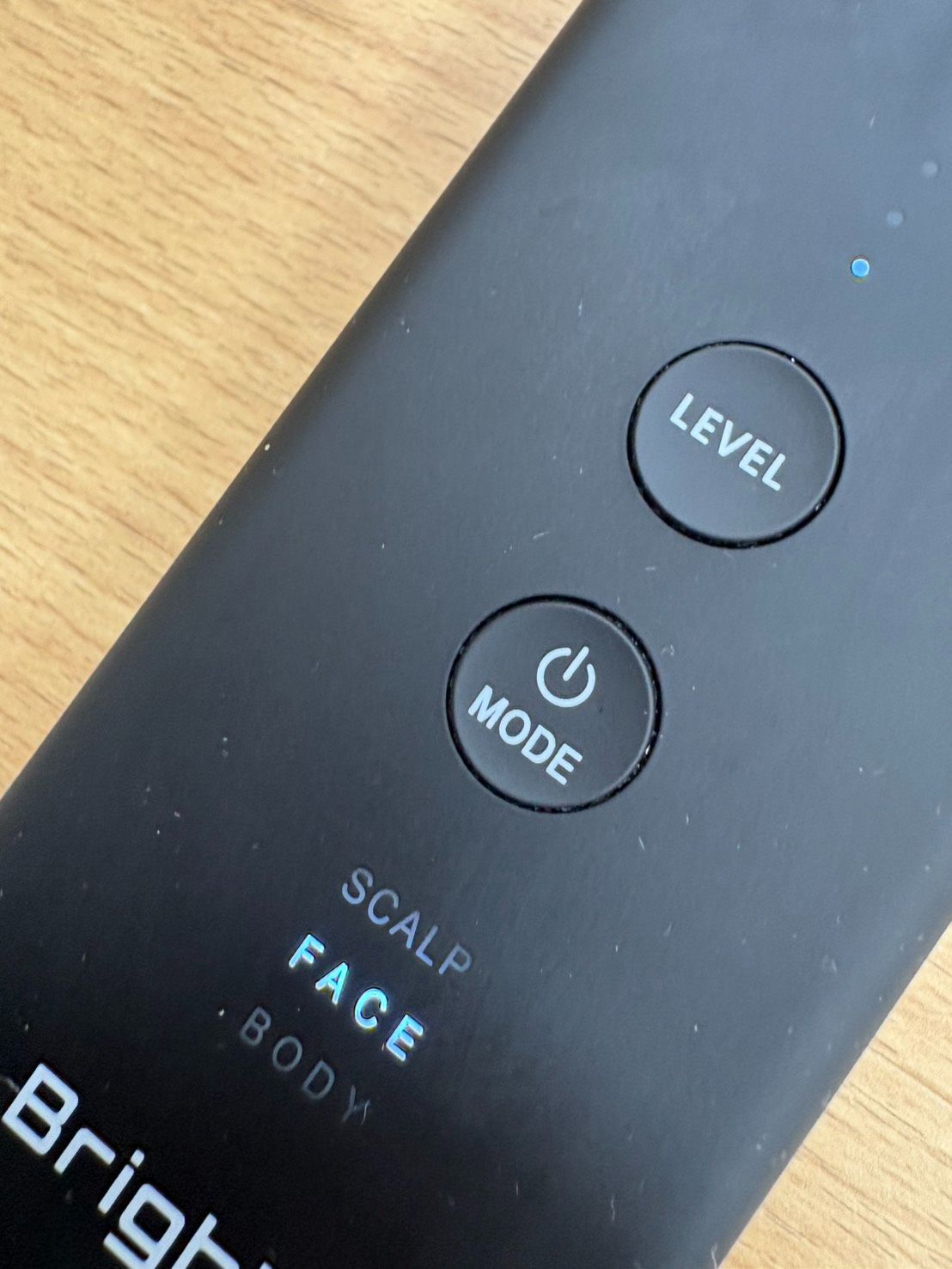 EL6】スカルプ美顔器 ELEKIBRUSH+ 本体のみ FJ11281 - メルカリ