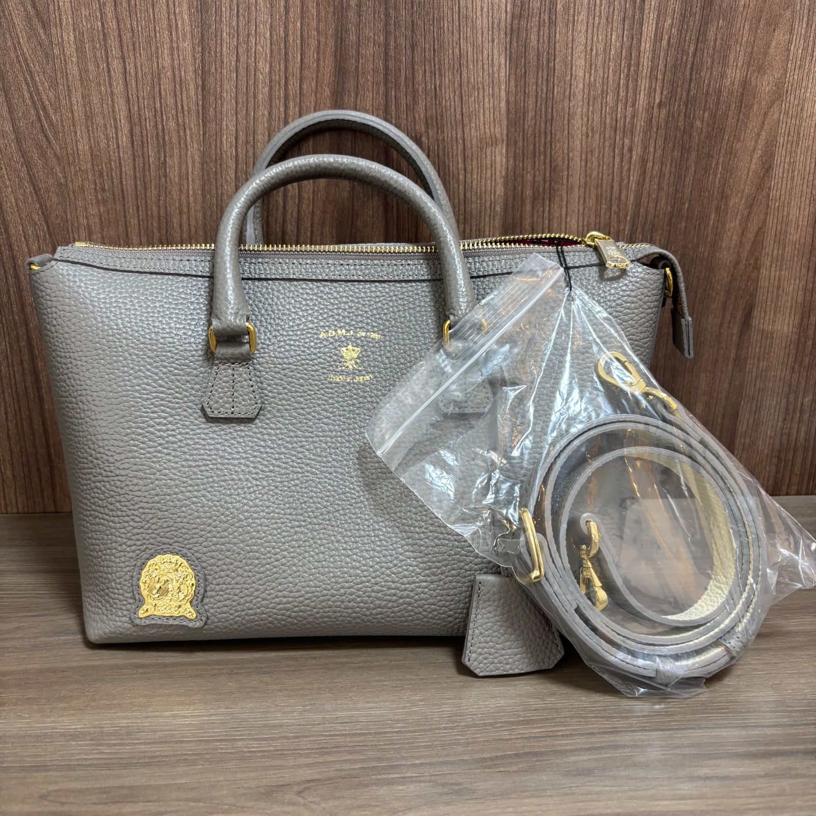 ショルダーバッグ 良品 ＊A.D.M.J エーディーエムジェイ＊ ショルダー 