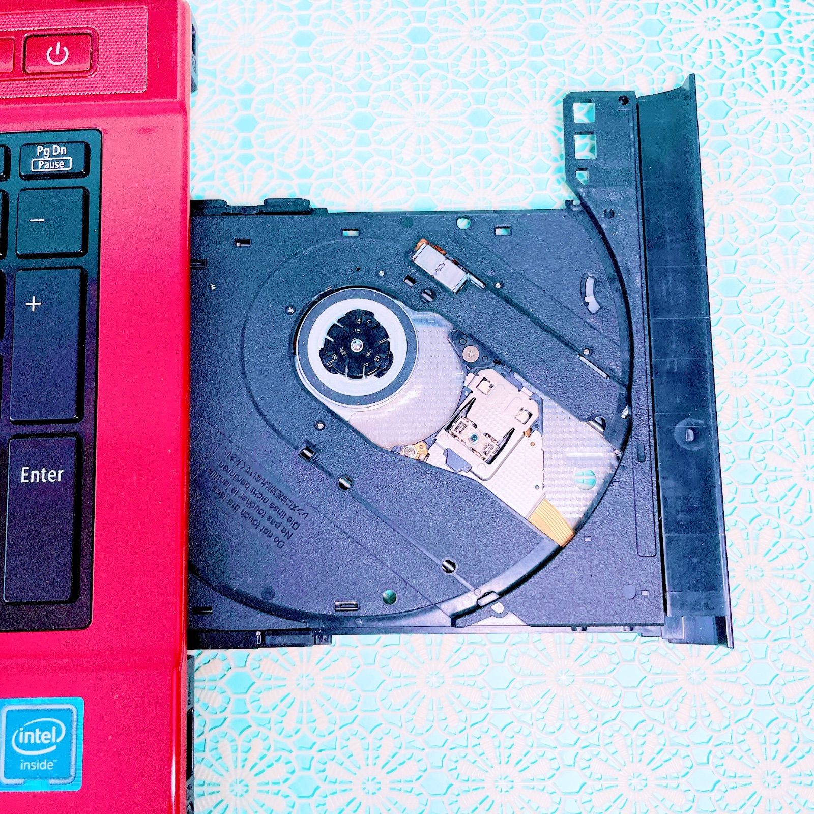 初心者おすすめ❣️初期設定済みですぐ使える✨薄型ノートパソコン