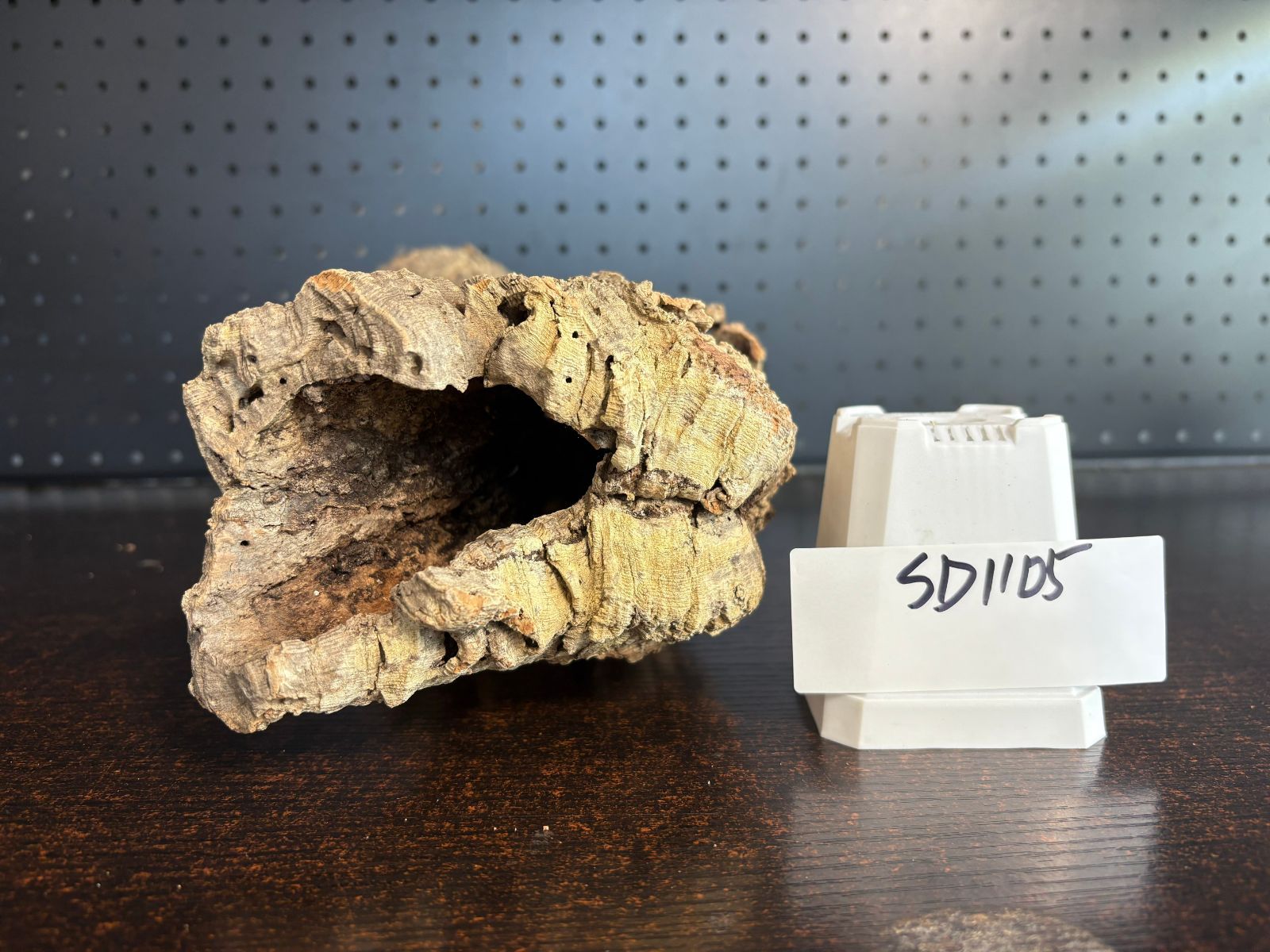 SD1105 ポルトガル産 キャノンコルク コルク樹皮 コルク板　バージンコルク SD1105 ポルトガル産 キャノンコルク コルク樹皮 コルク板 バージン