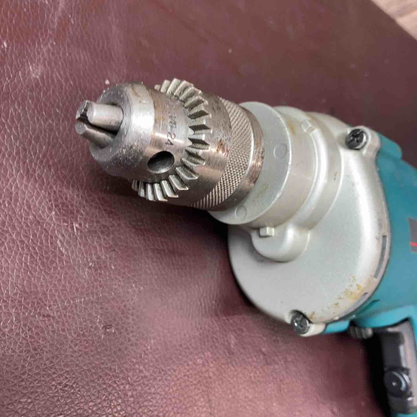 中古品】 マキタ(makita) 振動ドリル HP1040 電気ドリル 【東大和店 