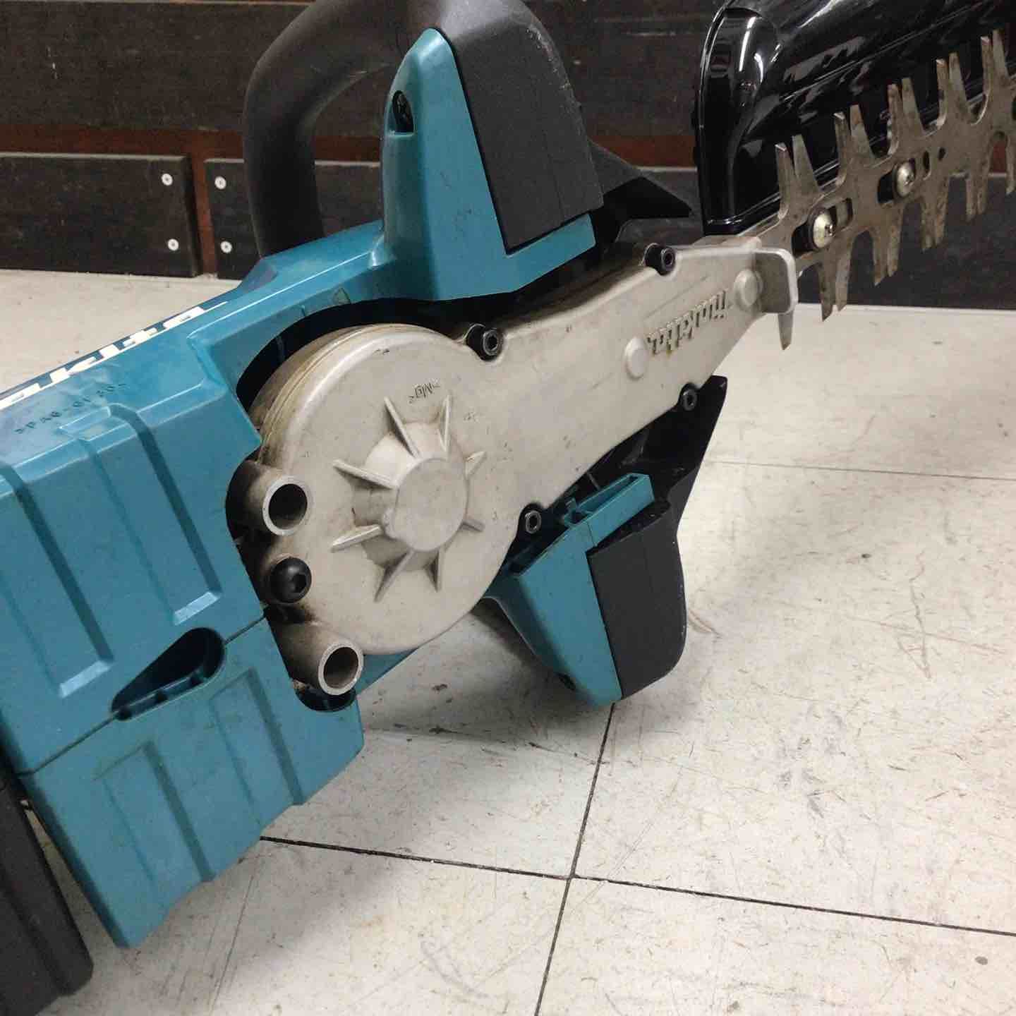 現状品】 マキタ/makita コードレス生垣バリカン MUH405DZ 【鴻巣店