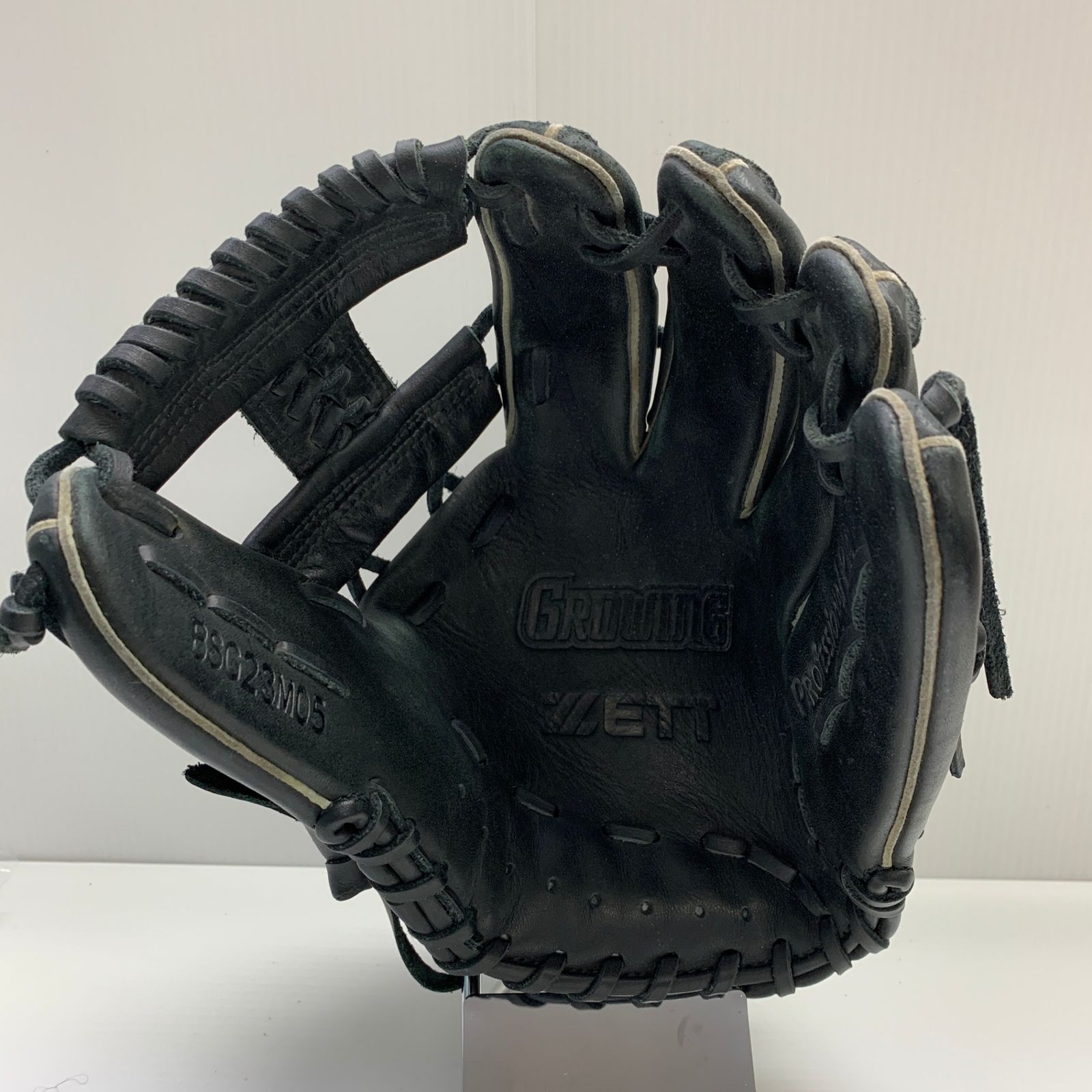 ゼット ZETT GRDWING ソフトボール用 大人 一般 内野手用 グローブ グラブ 右投げ BSG23M05 中古品  野球 6923 ゼット ZETT GRDWING ソフトボール用 大人 一般 内野手用 グローブ