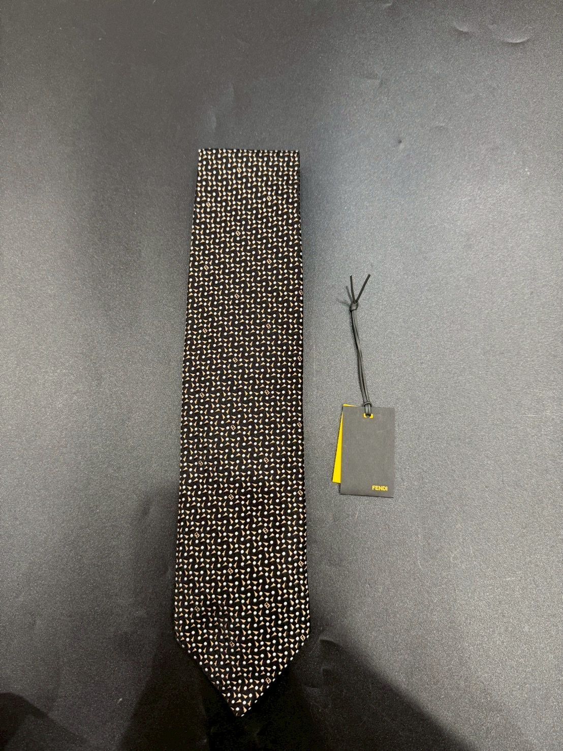 フェンディ ネクタイ B25101229 - メルカリ